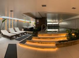 Espectacular departamento con vista a la Carolina, Hotel in Quito