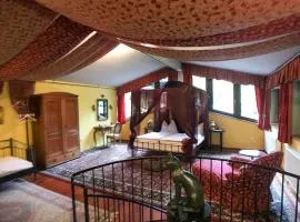 Penthouse-Suite Mountain View mit Waldhütte/Sauna/Netflix
