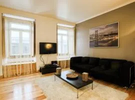 BmyGuest - Bairro Alto Charming Apartment