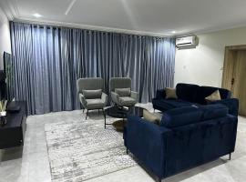 Modern City Center 3-Bed Apartment, holiday rental in Abuja
