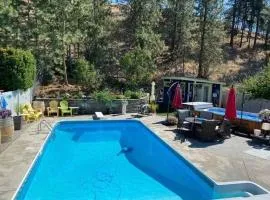 Okanagan Saltwater Pool & Swimspa Oasis