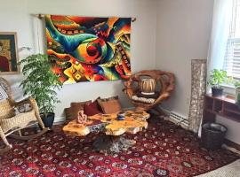 Artistic Home in Lewisburg, hotel with parking in Lewisburg