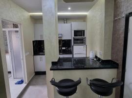 Comforts apartments 1, готель у місті Фнідк