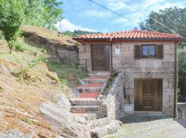 Retiro de Várzeas . Casa de Turismo Rural, hotel con estacionamiento en Vieira do Minho