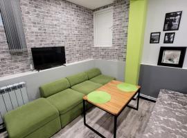 Дом 33 возле клиники Астхик, Hotel in Jerewan