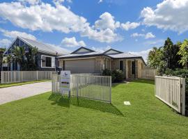 11 Wills Avenue Golden Beach QLD – dom wakacyjny w mieście Caloundra West