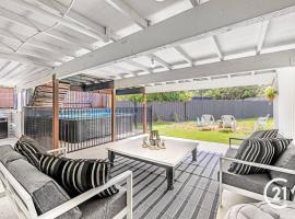 Maravedi - Modern 5-bedroom home with spa, hotel spa en Echuca