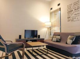 Sleep House 2BR Wifi Unlimited, cottage in Cirebon