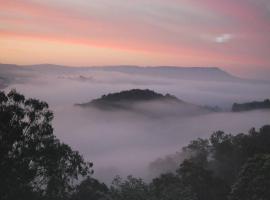 Nunyara Retreat. Quality bush retreat, room in Wolfdene