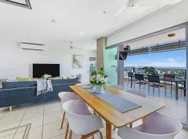 Crystal Waterfront - A Panoramic Balcony Haven