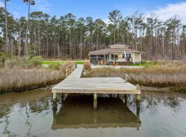 Water's Edge Retreat home, vacation rental in Smyrna