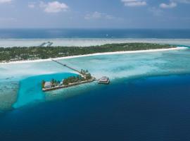 Villa Park Sun Island Resort, spa hotel in Maamigili