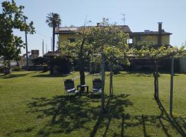 Mansarda al mare, hotelli kohteessa Pertegada