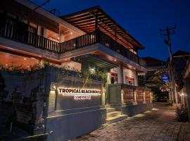 Tropical Beach House Bali, hotel with pools in Seminyak