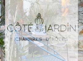 Coté jardin, family hotel in Sainte-Suzanne