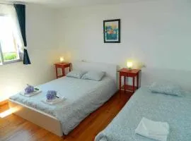 Bungalow n°4 al lado del faro de Lariño