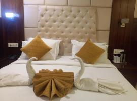 HOTEL BLUE ORCHID - A 3 STAR HEAVEN IN Tricity, hotel dicht bij: Luchthaven Chandigarh - IXC, Zirakpur