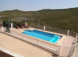 LAS PALOMAS, appartement 2 chambres avec piscine – hotel w mieście Turís