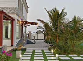 4 bedroom Yasmin Garden, hotel in Barka