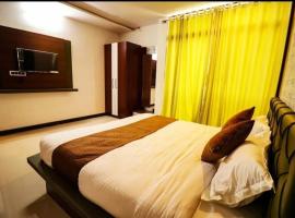 Hotel LAAKHAN BY GHUMO UDAIPUR, hotel Maharana Pratap repülőtér - UDR környékén Udaipurban