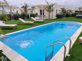 Villa Gisira - Luxury SPA, hotel uz plažu u gradu 'Brucoli'