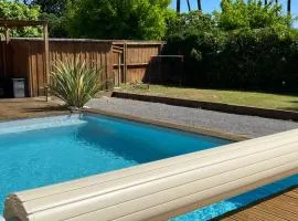 Maison avec sa grande terrasse ensoleillée
