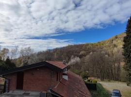 Casa immersa nella natura, apartment in Nebbiuno