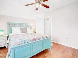 Sweet Cottage by the Amazing Beach 370