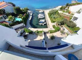 Apartmani Sollei, hotel din Petrcane