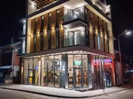 Square Luxury Apartments – hotel w mieście Berowo