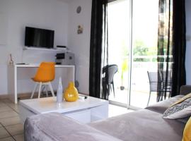 Studio moderne, centre-ville, au calme, parking priv&eacute;