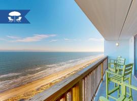 MT1403 Beautiful Condo with Gulf Views, Beach Boardwalk and Communal Pool Hot Tub, Hotel in Mustang Beach