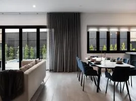 Mysa Daylesford- stylish design with pool