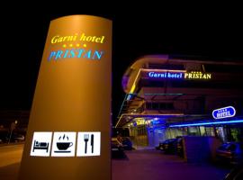 Garni Hotel Pristan โรงแรมในโคเปร์
