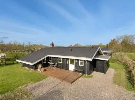 Stunning Home In Hemmet With Wifi