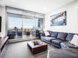 Penthouse 406 The Frontage Victor Harbor, hotell med pool i Victor Harbor