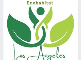 Ecohabitat Los Ángeles Cabaña Las Marías, коттедж в городе Чинакота
