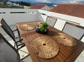 Apartman Roko, apartment in Slatine