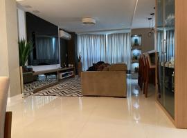 Beira Mar com Excelente Localiza&ccedil;&atilde;o, Hotel in Balne&aacute;rio Cambori&uacute;