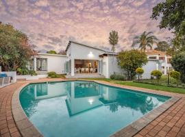 Kelkiewyn Waterkloof Guesthouse, hotel with parking in Pretoria