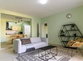 Newly renovated & cozy apartment