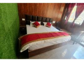 Hotel New Krishna Lodge, Guptkashi, heimagisting í Phata
