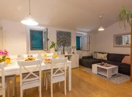 OLD TOWN house Katarina