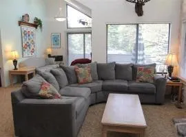 Seven Springs 3 Bedroom Standard Condo with Loft and Mountain Views! condo
