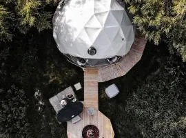 Beautiful Olive Pod Geo Dome House with Hot Tub