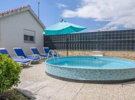 New apartment with pool and jacuzzi only for you, hotel with jacuzzis in Kaštela