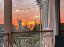 Ana House