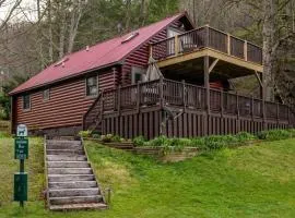 Waters Edge Lakefront Cabin - Spacious Cabin on Lake Nantahala