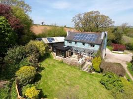 Ritson Farm - Large Traditional Farm House, holiday home in Totnes