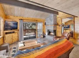 Smith Chalet at Snow Summit- Furnished Resort Condo- Foosball- Walk To Lifts